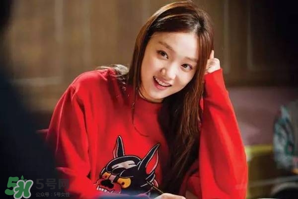 蜜褐色頭發(fā)圖片_蜜褐色適合什么膚色 蜜褐色頭發(fā)圖片_蜜褐色適合什么膚色