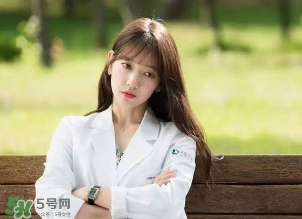 蜜褐色頭發(fā)圖片_蜜褐色適合什么膚色 蜜褐色頭發(fā)圖片_蜜褐色適合什么膚色