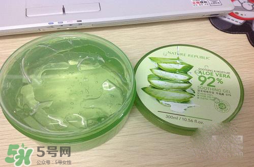 嘴唇干裂可以涂蘆薈膠嗎？嘴唇干裂怎么涂蘆薈膠？