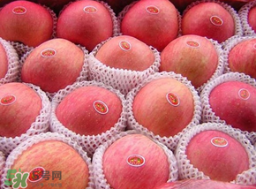 阿克蘇蘋(píng)果脆嗎？阿克蘇蘋(píng)果是粉蘋(píng)果還是脆蘋(píng)果？