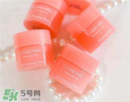 凱樂(lè)爾唇膜好用嗎?凱樂(lè)爾唇膜跟蘭芝唇膜哪個(gè)好? 凱樂(lè)爾唇膜好用嗎?凱樂(lè)爾唇膜跟蘭芝唇膜哪個(gè)好?