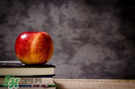 蘋(píng)果變粉了還有營(yíng)養(yǎng)嗎?蘋(píng)果變粉了還能吃嗎