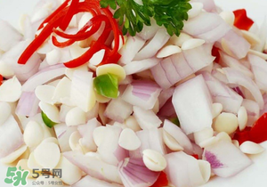 洋蔥變黑可以吃嗎？洋蔥為什么變黑？