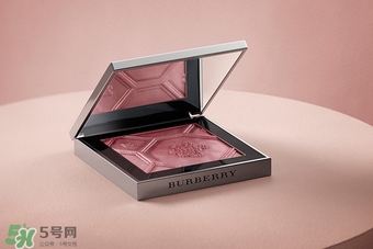 巴寶莉2017年春季限定腮紅多少錢？burberry2017腮紅試色圖