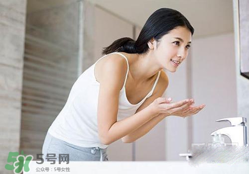 用白醋洗臉要不要用清洗再洗一遍？用白醋洗臉要再洗一遍嗎？