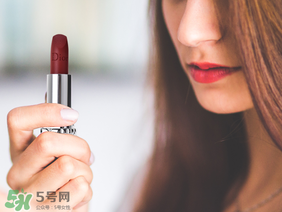 dior迪奧藍(lán)金和藍(lán)星哪個(gè)好？dior迪奧藍(lán)金和藍(lán)星的區(qū)別