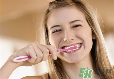 熱水刷牙會口臭嗎?熱水刷牙好還是冷水刷牙好? 熱水刷牙會口臭嗎?熱水刷牙好還是冷水刷牙好?