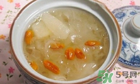 銀耳蓮子湯要煮多久熟?銀耳蓮子湯熬多長時間? 銀耳蓮子湯要煮多久熟?銀耳蓮子湯熬多長時間?