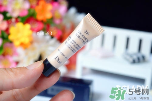 迪奧粉底液哪款好？dior迪奧哪款粉底液好用？