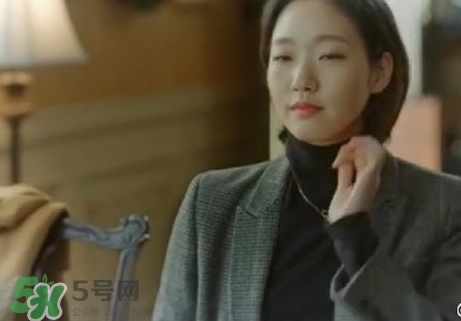 金高銀項(xiàng)鏈?zhǔn)裁磁谱?？金高銀同款項(xiàng)鏈