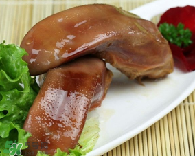 豬舌頭怎么腌制？腌豬舌頭要多久？