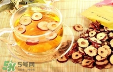 紅棗泡水喝有什么好處?紅棗泡水喝的功效與禁忌 紅棗泡水喝有什么好處?紅棗泡水喝的功效與禁忌