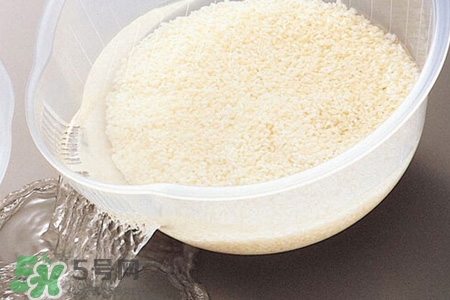 淘米水發(fā)酵需要密封嗎？淘米水怎么發(fā)酵？