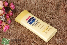 凡士林擦臉會(huì)變黑嗎?凡士林擦臉好嗎? 凡士林擦臉會(huì)變黑嗎?凡士林擦臉好嗎?