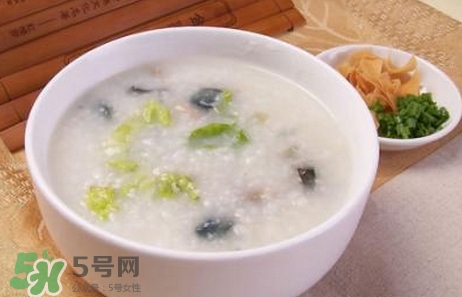 吃蔥白粥有什么好處?蔥白粥的功效與作用 吃蔥白粥有什么好處?蔥白粥的功效與作用