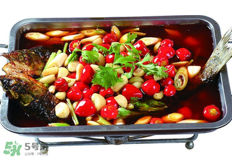 微波爐烤魚(yú)要多長(zhǎng)時(shí)間？微波爐烤魚(yú)要怎么做？