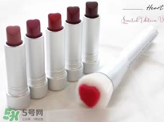 kiko2017情人節(jié)愛心口紅色號 kiko2017情人節(jié)愛心口紅試色 kiko2017情人節(jié)愛心口紅色號 kiko2017情人節(jié)愛心口紅試色