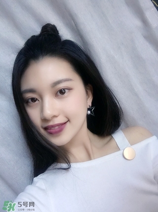 kiko2017情人節(jié)愛心口紅色號 kiko2017情人節(jié)愛心口紅試色 kiko2017情人節(jié)愛心口紅色號 kiko2017情人節(jié)愛心口紅試色