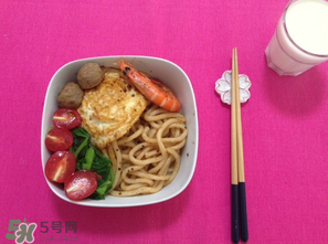 黑椒汁可以直接拌面嗎？黑椒汁怎么做意面？