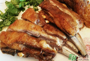 烤箱烤羊排多長時間？烤箱烤羊排的溫度和時間