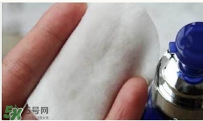 美容液是化妝水嗎？美容液和化妝水的區(qū)別