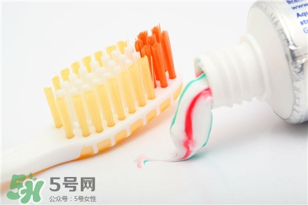 牙膏洗臉能祛斑嗎?牙膏祛斑效果怎么樣? 牙膏洗臉能祛斑嗎?牙膏祛斑效果怎么樣?