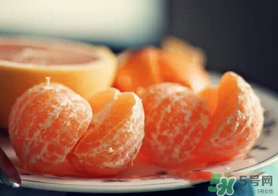桔子外面的白皮能吃嗎？桔子外面白白的是什么？