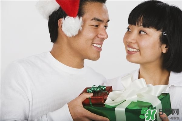 過年給父母買什么禮物,過年回家送什么禮物好 過年給父母買什么禮物,過年回家送什么禮物好