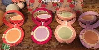 悅詩(shī)風(fēng)吟2017情人節(jié)限量 悅詩(shī)風(fēng)吟2017情人節(jié)粉紅氣墊粉盒價(jià)格 悅詩(shī)風(fēng)吟2017情人節(jié)限量 悅詩(shī)風(fēng)吟2017情人節(jié)粉紅氣墊粉盒價(jià)格