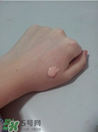 迪奧夢(mèng)幻美肌修顏乳好用嗎？迪奧修顏乳怎么樣