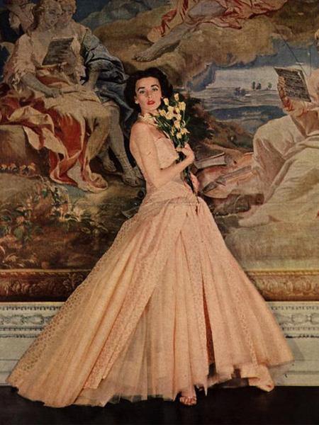 月經(jīng)長(zhǎng)痘痘怎么辦？為什么來月經(jīng)長(zhǎng)痘痘