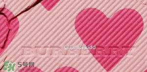 巴寶莉2017情人節(jié)愛心高光腮紅多少錢？