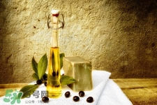 橄欖油凍了還能吃嗎?橄欖油凍住了怎么辦 橄欖油凍了還能吃嗎?橄欖油凍住了怎么辦