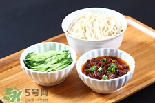 吃炸醬面會胖嗎?炸醬面的熱量是多少 吃炸醬面會胖嗎?炸醬面的熱量是多少