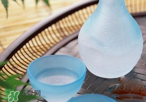 孕婦可以用白醋洗臉嗎？孕婦用白醋洗臉好嗎？