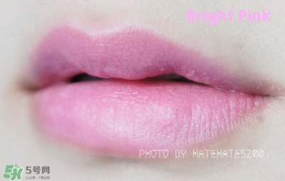 植村秀柔霧唇膏色號(hào)試色 植村秀無(wú)色限柔霧唇膏試色圖
