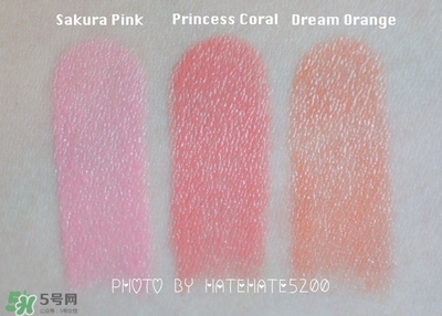 植村秀柔霧唇膏色號(hào)試色 植村秀無(wú)色限柔霧唇膏試色圖