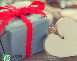 情人節(jié)送什么禮物表白?情人節(jié)表白送什么女生? 情人節(jié)送什么禮物表白?情人節(jié)表白送什么女生?