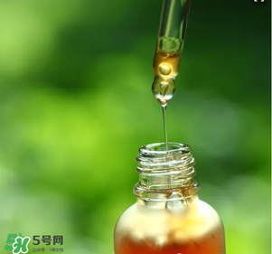 精華什么年紀(jì)用？精華什么年齡開(kāi)始用？