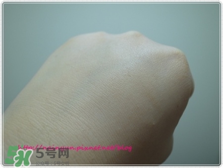 dior迪奧粉底液保質(zhì)期多久 迪奧粉底液保質(zhì)期在哪