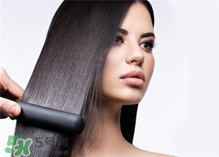 拉直頭發(fā)前要洗頭嗎?拉直頭發(fā)前要不要洗頭? 拉直頭發(fā)前要洗頭嗎?拉直頭發(fā)前要不要洗頭?