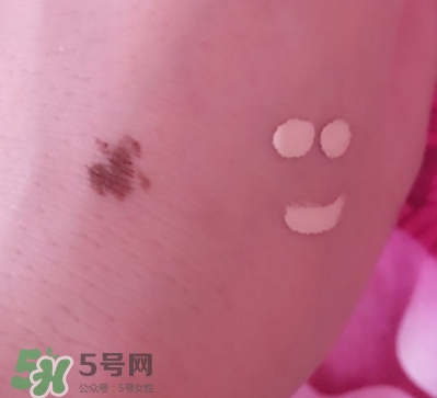 遮瑕液和遮瑕膏的區(qū)別？遮瑕液好還是遮瑕膏好？