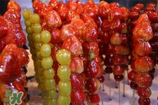 做糖葫蘆的紅色是什么？糖葫蘆外面紅色的是色素嗎？