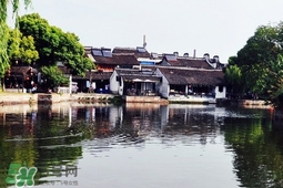 3月份去浙江穿什么？三月份去浙江穿衣搭配