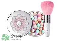 嬌蘭幻彩流星粉和紀(jì)梵希散粉哪個(gè)好？嬌蘭幻彩流星粉和紀(jì)梵希散粉對(duì)比