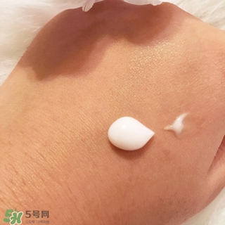 laura mercier妝前乳多少錢？laura mercier羅拉妝前乳專柜價