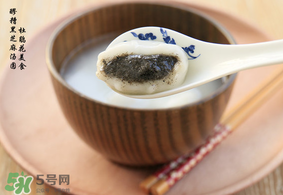 黑芝麻湯圓怎么煮好吃？黑芝麻湯圓煮多久才熟？