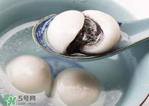 芝麻湯圓上火嗎？吃黑芝麻湯圓上火嗎？