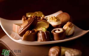 巧克力和牛奶能一起吃嗎？吃完巧克力能喝牛奶嗎？