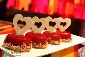 情人節(jié)晚餐吃什么？情人節(jié)晚餐在哪里吃合適？